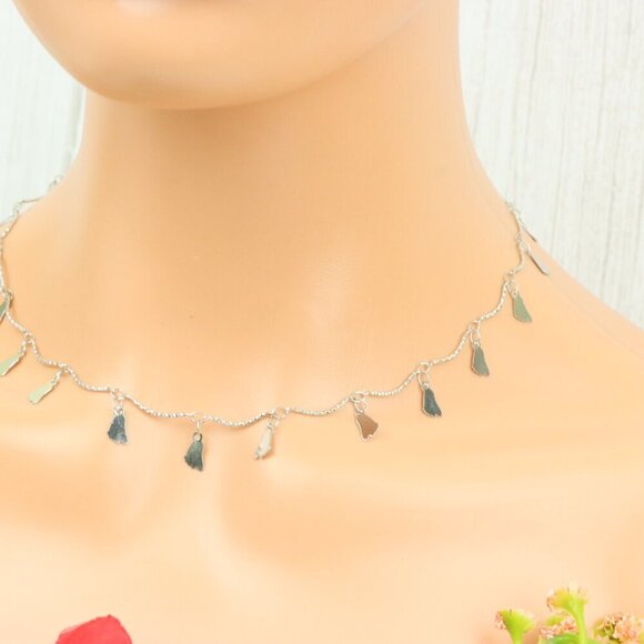 "Minimalist & Elegant Necklace Chain – Perfect for Women & Girls | UNVRC1054 - Picture 8 of 10